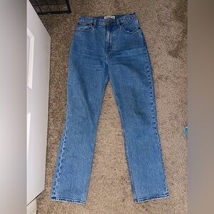Abercrombie & Fitch Ultra High Rise 90’s Straight Leg Jeans